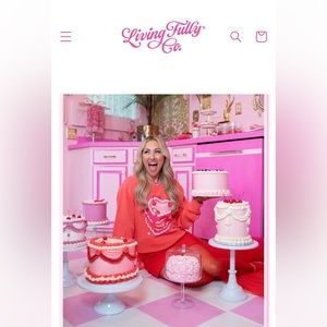 Living Fully Co. Valentine’s 💘 Sweatshirt